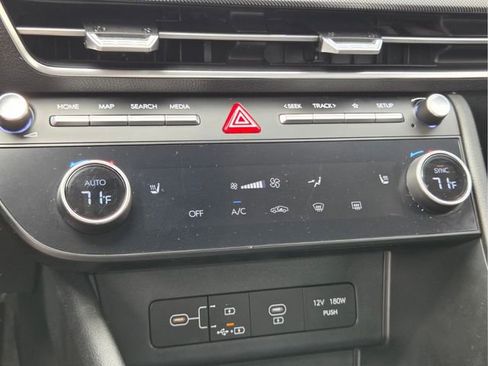 Used 2025 Hyundai Sonata SEL FWD image 26