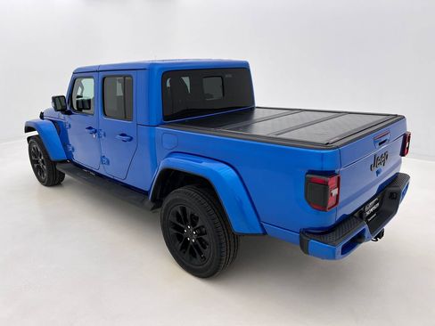 Used 2022 Jeep Gladiator Overland image 9