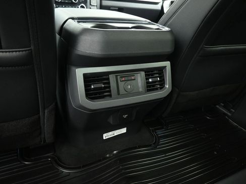 New 2026 Ford F250 Lariat w/ Black Appearance Package image 20