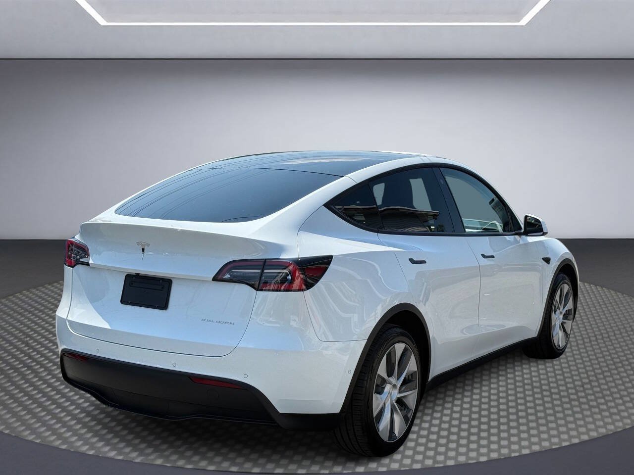 Used 2021 Tesla Model Y Long Range AWD/4WD image 7