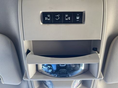 Used 2011 Dodge Grand Caravan Mainstreet w/ PWR Convenience Group image 20