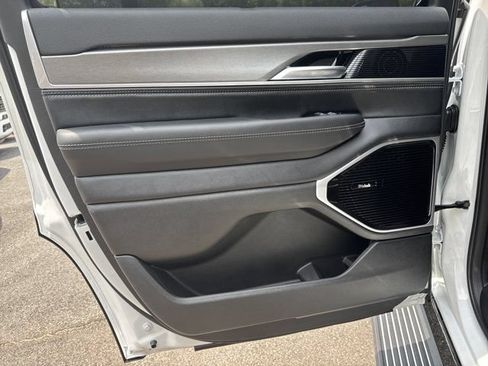 New 2026 Jeep Grand Wagoneer Limited AWD/4WD image 22