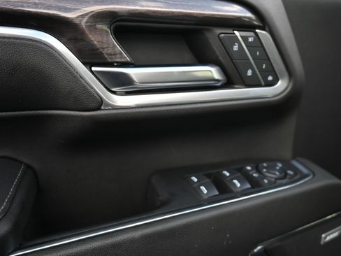 Used 2024 Chevrolet Silverado 2500 LTZ w/ LTZ Plus Package image 17