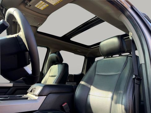 Used 2019 Ford F350 Lariat w/ Lariat Ultimate Package image 30