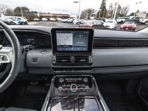 Used 2021 Lincoln Navigator L Reserve image 29