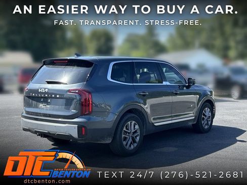 Used 2024 Kia Telluride LX AWD/4WD image 3