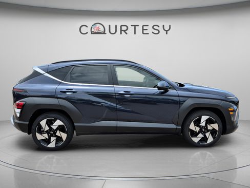 New 2026 Hyundai Kona Limited FWD image 6