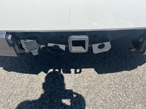 Used 2023 Nissan Armada SL RWD image 24