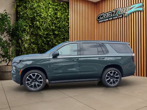 Used 2025 Chevrolet Tahoe RST w/ RST Capability Package AWD/4WD image 3