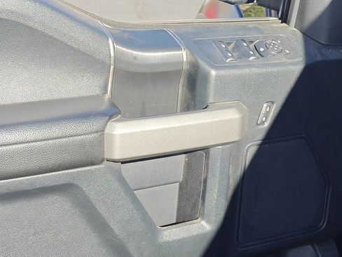 Used 2020 Ford F150 Raptor image 9