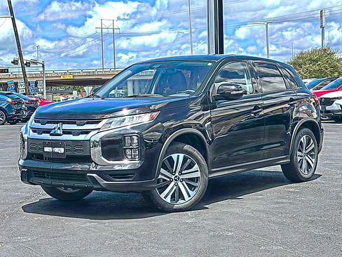 Used 2023 Mitsubishi Outlander Sport SE AWD/4WD image 2
