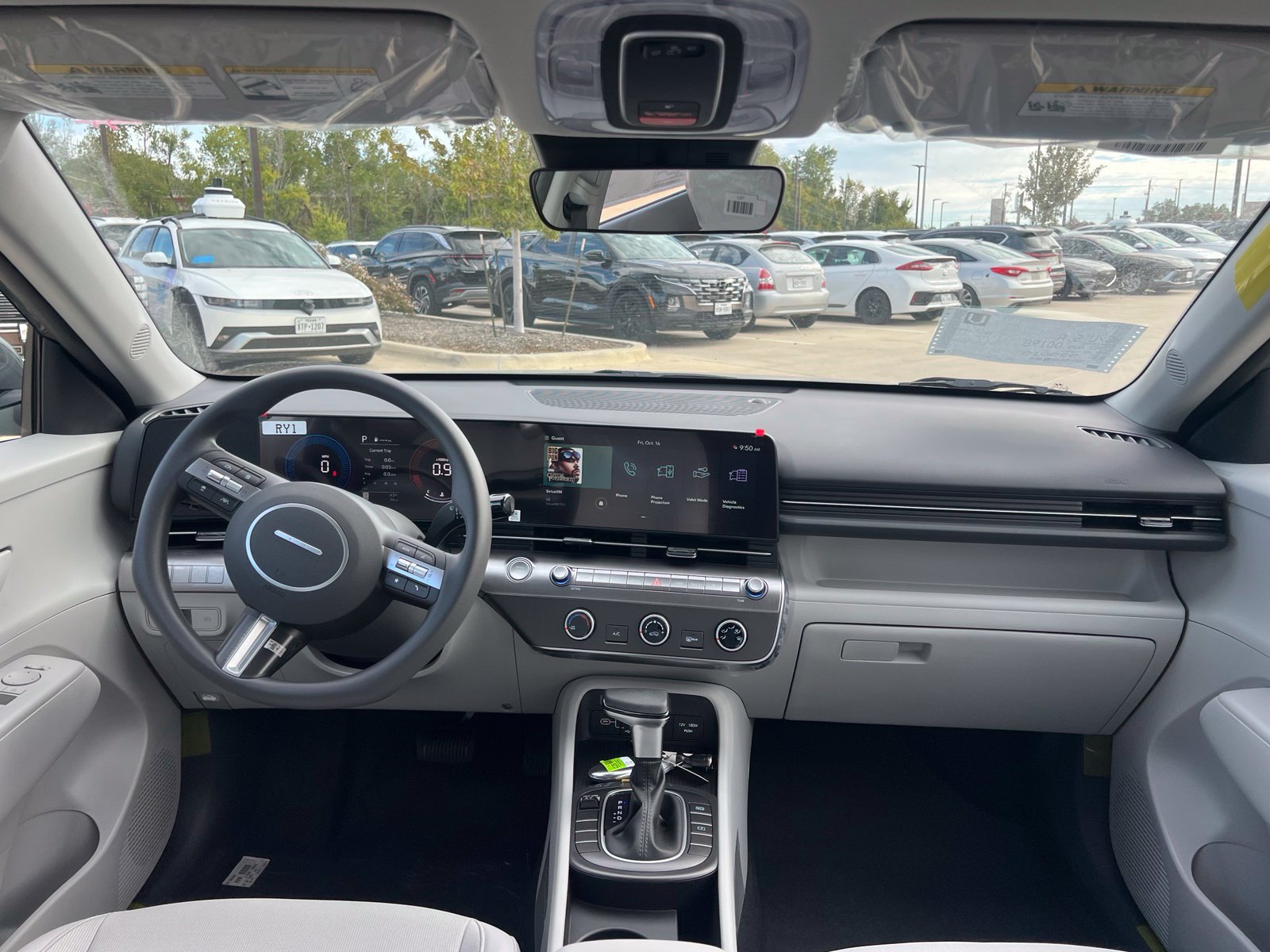 New 2027 Hyundai Kona SE FWD image 19