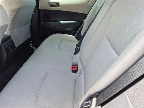 Used 2024 Toyota Corolla Cross L FWD image 17