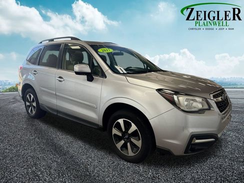 Used 2017 Subaru Forester 2.5i Limited AWD/4WD image 7