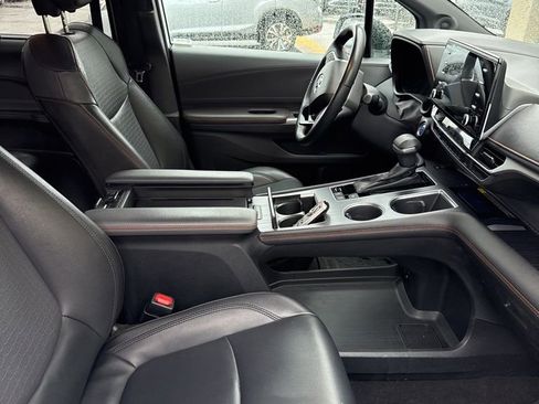 Used 2022 Toyota Sienna XSE w/ XSE Plus Package image 16