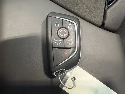 Used 2020 Chevrolet Corvette Stingray Premium Cpe w/ 3LT Preferred Equipment Group RWD image 17