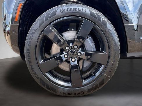 New 2026 Land Rover Defender 110 X-Dynamic SE AWD/4WD image 12