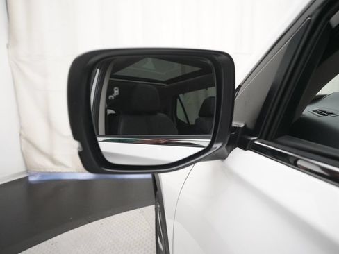 Certified 2025 Honda Pilot Touring image 26