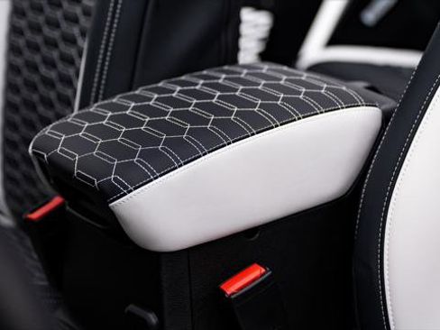 Used 2026 Jeep Wrangler Unlimited Sport image 32