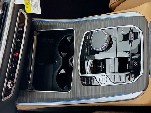 New 2026 BMW X5 xDrive50e image 15