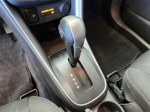 Used 2020 Chevrolet Trax LT image 11