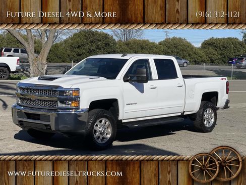 Used 2019 Chevrolet Silverado 2500 LT image 1