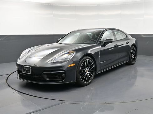 Certified 2023 Porsche Panamera 4 Platinum Edition AWD/4WD image 6