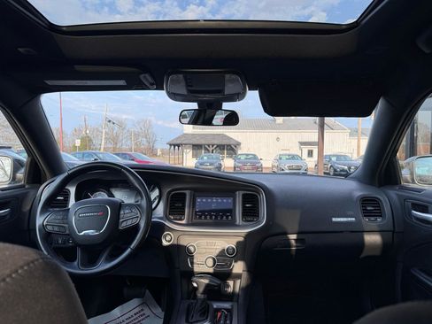 Used 2020 Dodge Charger SXT w/ Blacktop Package image 12