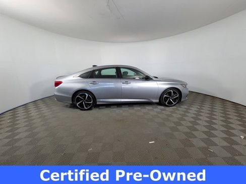 Used 2022 Honda Accord Sport image 4