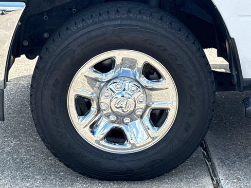Used 2022 RAM 2500 Big Horn AWD/4WD image 5