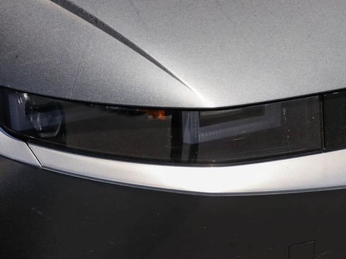 Used 2023 Hyundai Ioniq 5 Limited AWD/4WD image 19