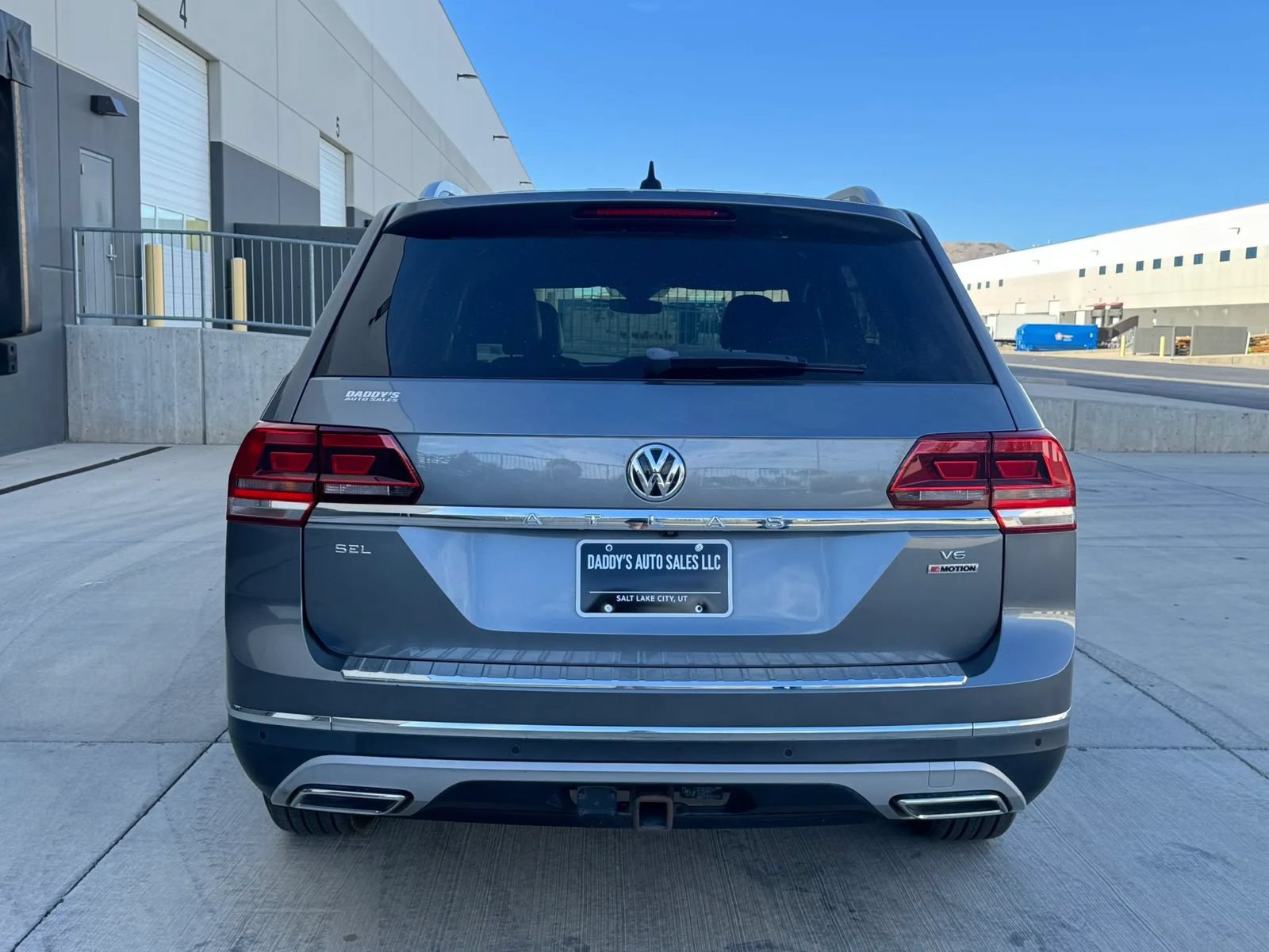Used 2018 Volkswagen Atlas SEL AWD/4WD image 4