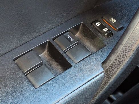 Used 2018 Toyota Corolla XLE image 26