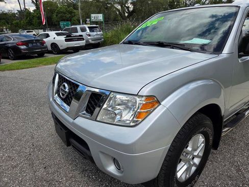 Used 2014 Nissan Frontier SV w/ SV Value Truck Package image 2