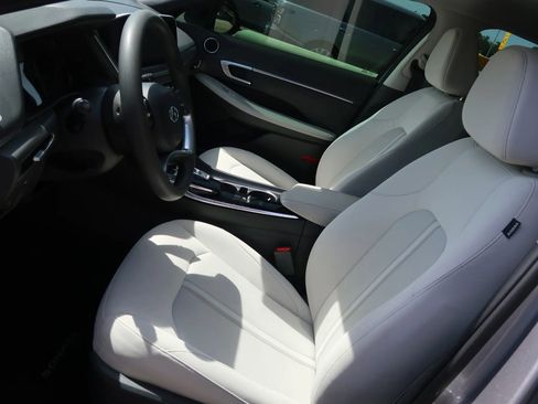 Used 2021 Hyundai Sonata SEL image 16