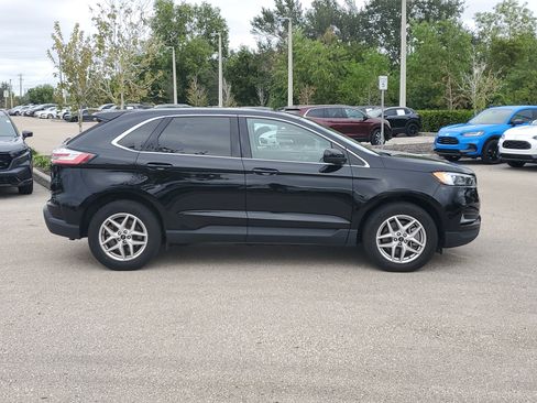 Used 2023 Ford Edge SEL image 3