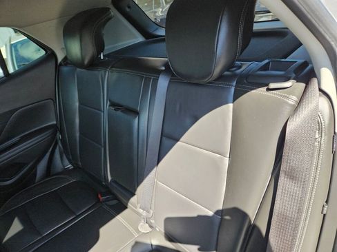 Used 2014 Buick Encore Leather image 25