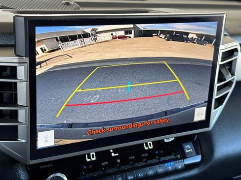 Used 2025 Toyota Tundra Limited image 18