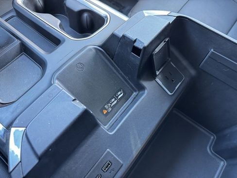 Certified 2022 Chevrolet Silverado 1500 LTZ w/ LTZ Premium Package image 22