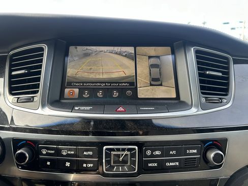 Used 2016 Hyundai Equus Ultimate image 21