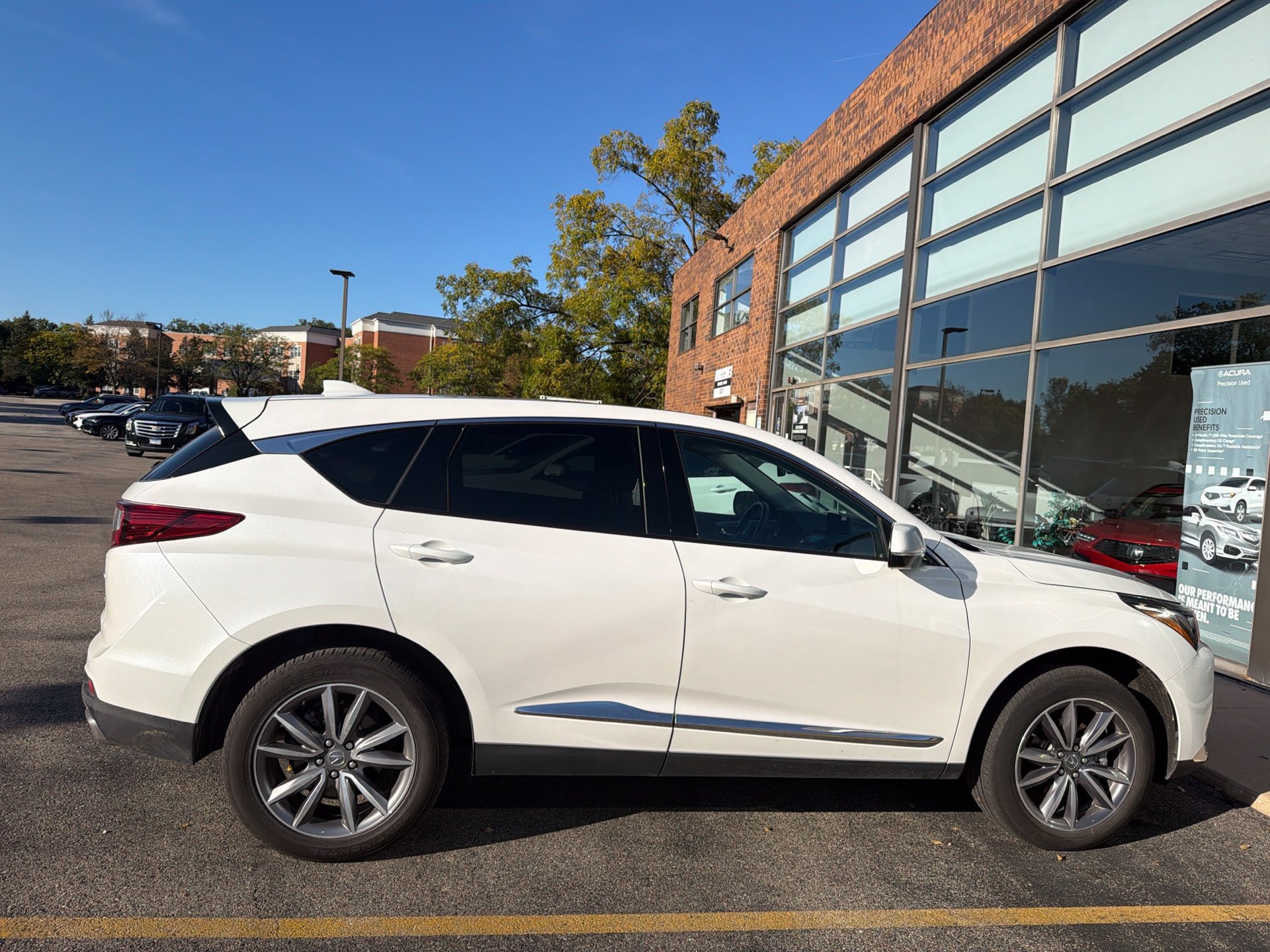 Used 2023 Acura RDX w/ Technology Package AWD/4WD image 8