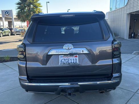 Used 2013 Toyota 4Runner Limited image 7