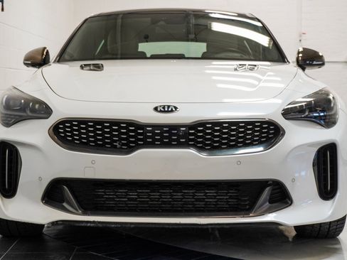 Used 2019 Kia Stinger GT2 image 45