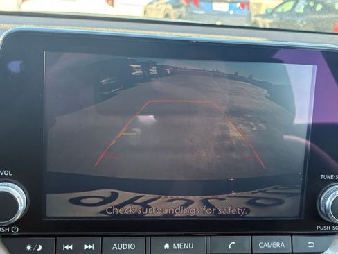 Used 2025 Nissan Altima 2.5 SV image 23