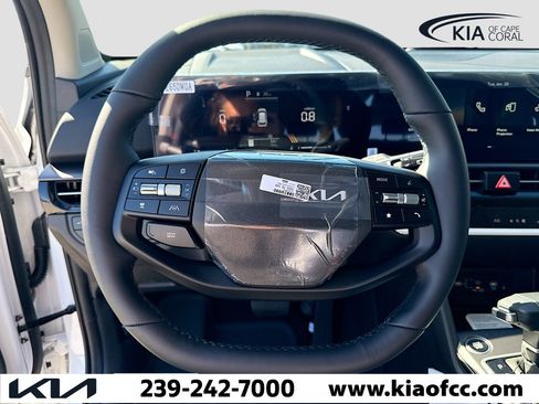 New 2026 Kia Sportage EX w/ EX Panorama Roof Package FWD image 37