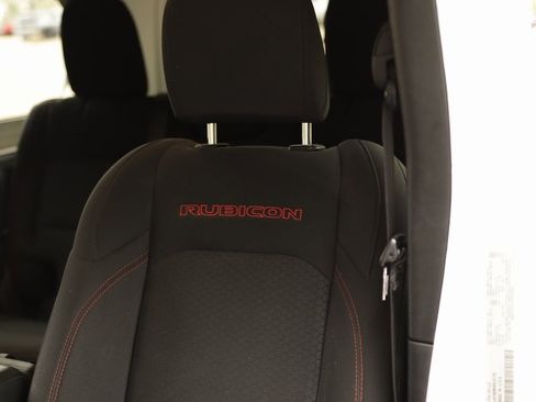 Used 2021 Jeep Wrangler Unlimited Rubicon w/ Cold Weather Group image 24