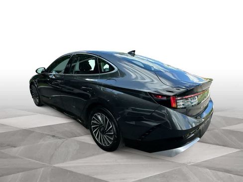 Used 2025 Hyundai Sonata SEL FWD image 6