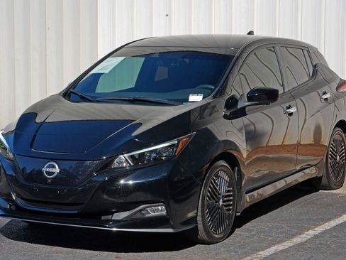 Used 2025 Nissan Leaf SV Plus FWD image 42
