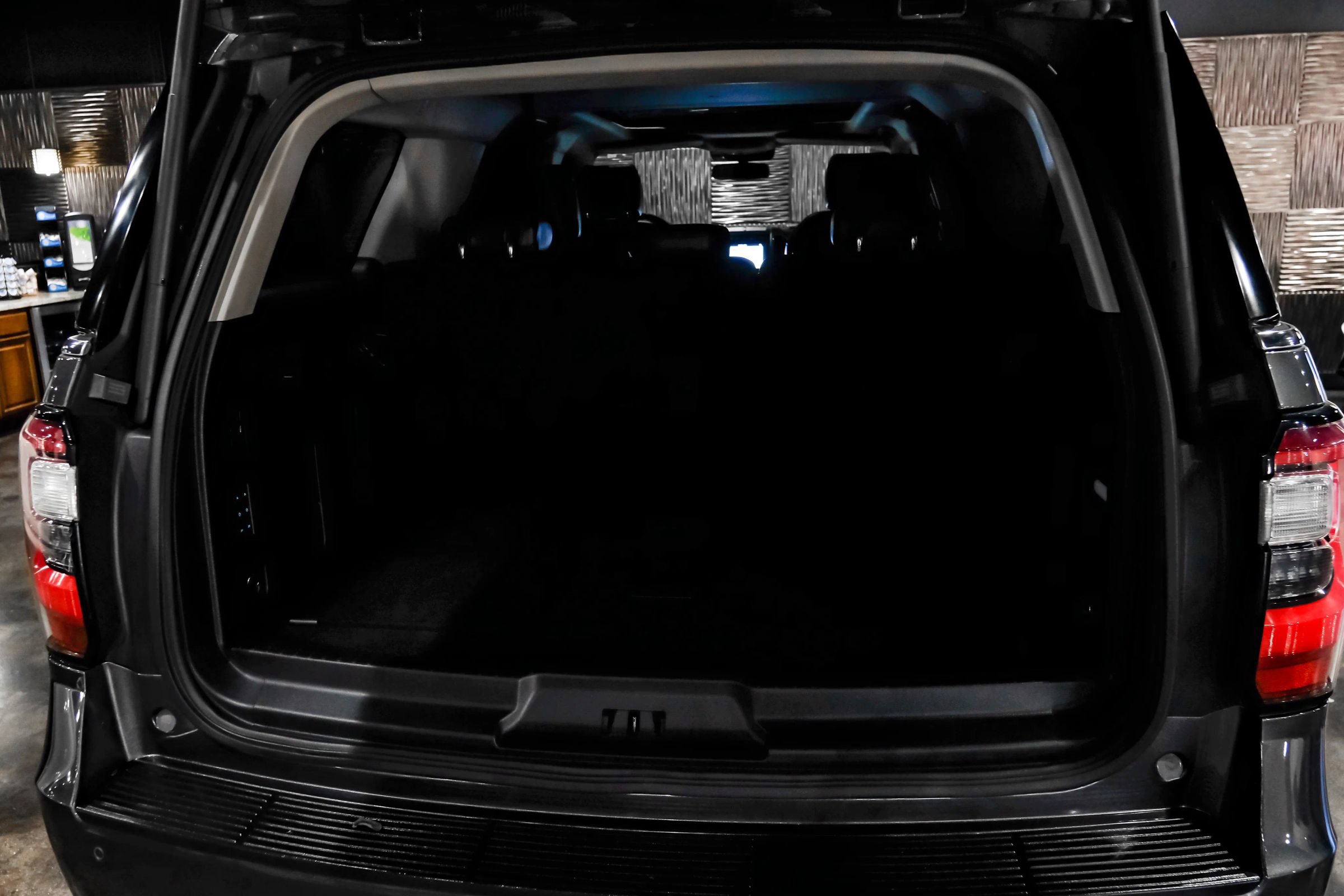 Used 2019 Ford Expedition Max Platinum AWD/4WD image 60