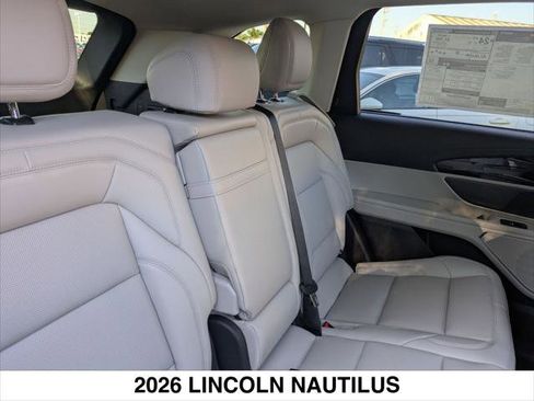 New 2026 Lincoln Nautilus Premier image 13